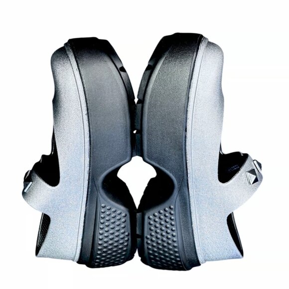 NEW Crocs Stomp Metallic Silver Studded Mary Jane Platform Clogs Size W11/M9 - Picture 4 of 8